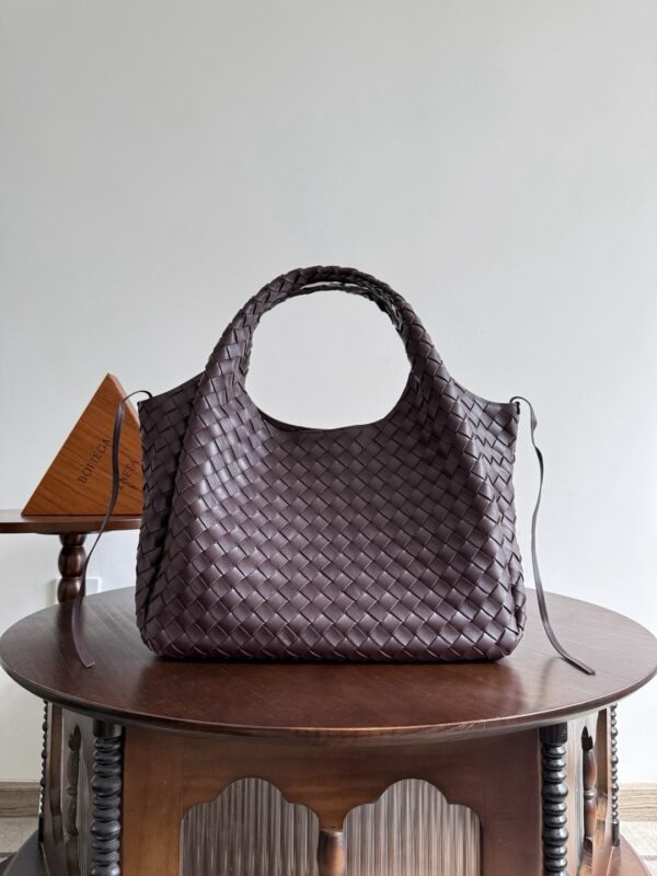 Bottega Veneta bag authentic quality 2025