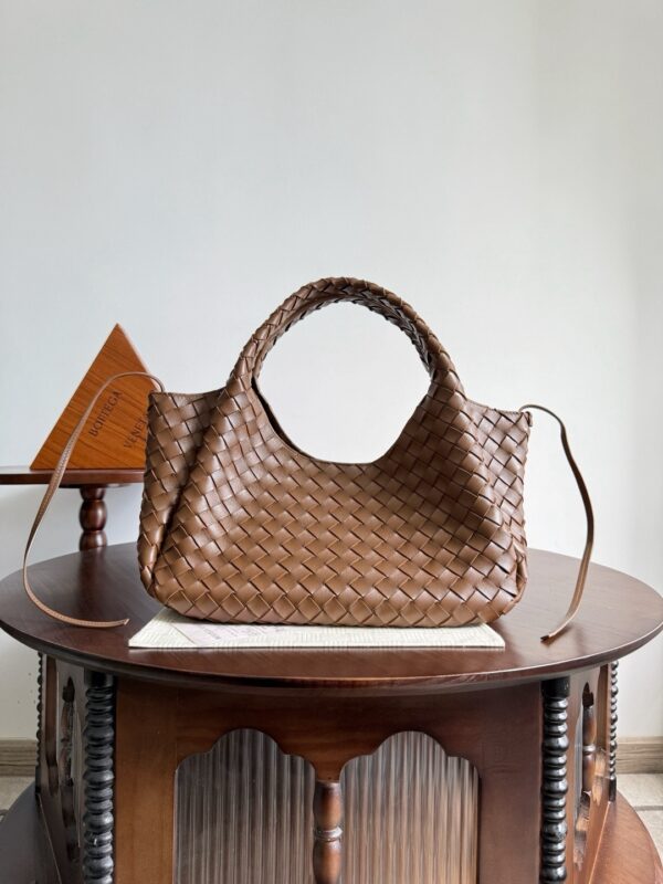 Bottega Veneta bag authentic quality 2025