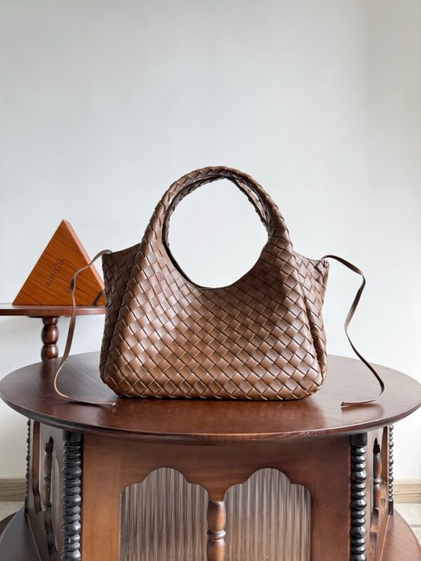 Bottega Veneta bag authentic quality 2025