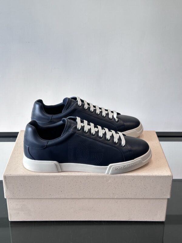 Dolce Gabbana authentic quality sneakers 2025