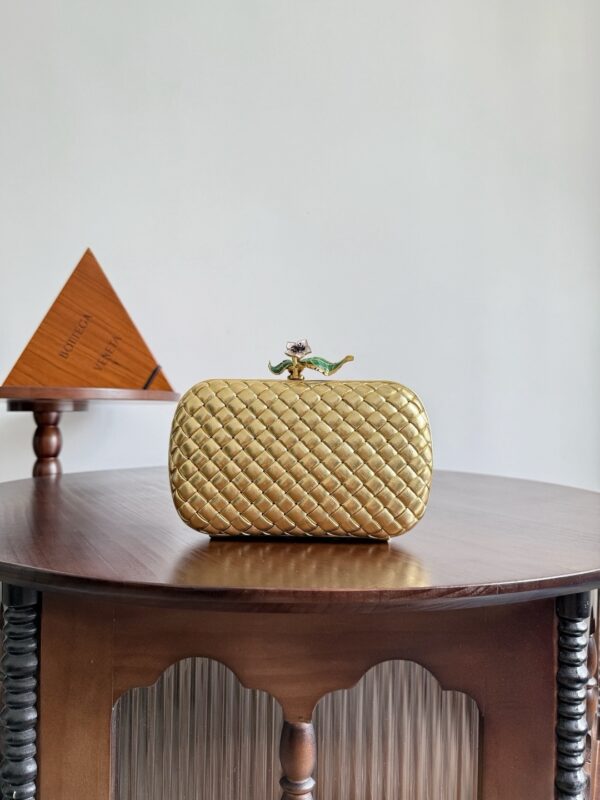 Bottega Veneta bag authentic quality 2025