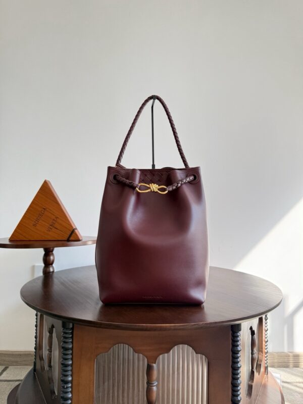 Bottega Veneta bag authentic quality 2025