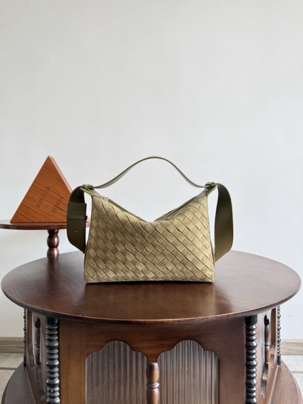 Bottega Veneta bag authentic quality 2025