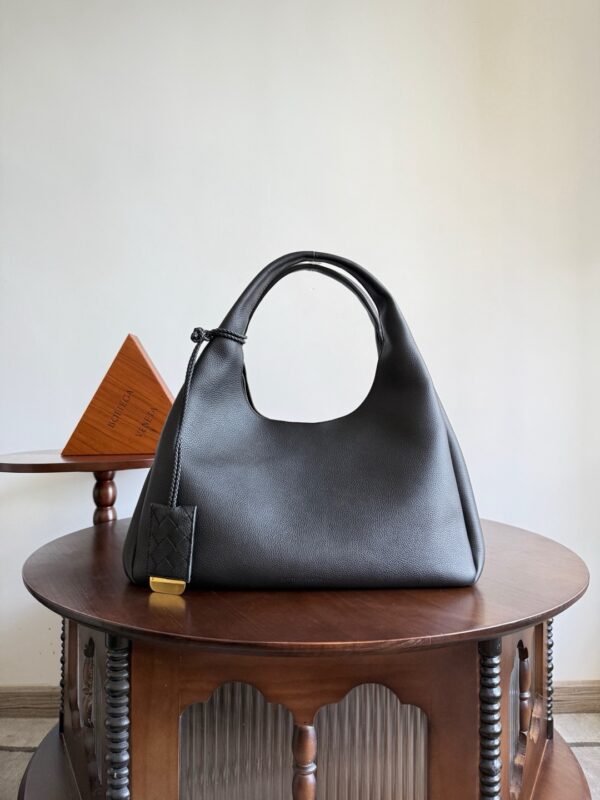 Bottega Veneta bag authentic quality 2025