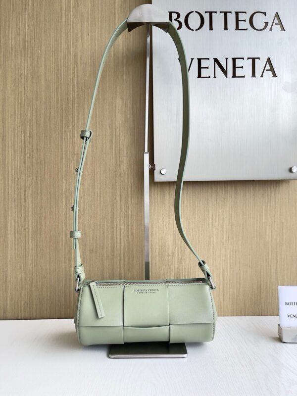 Bottega Veneta bag authentic quality 2025