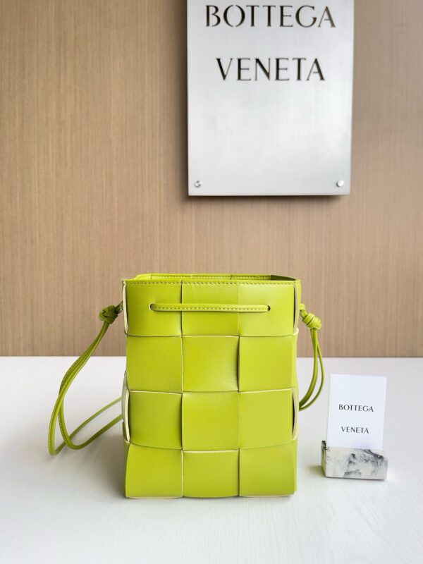 Bottega Veneta bag authentic quality 2025