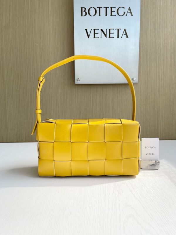 Bottega Veneta bag authentic quality 2025