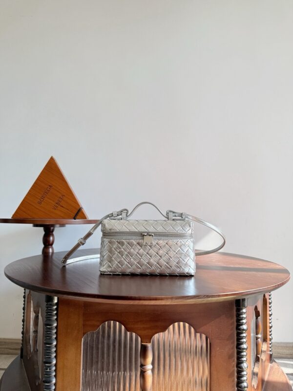 Bottega Veneta bag authentic quality 2025