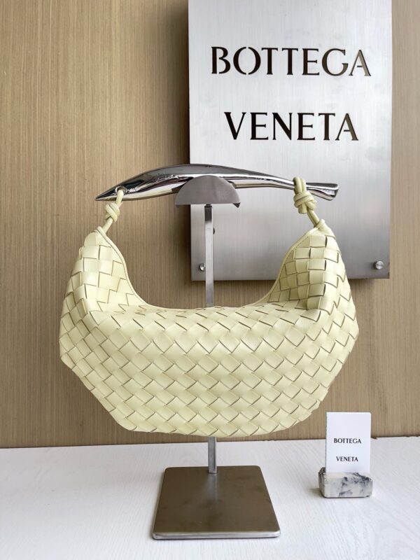 Bottega Veneta bag authentic quality 2025