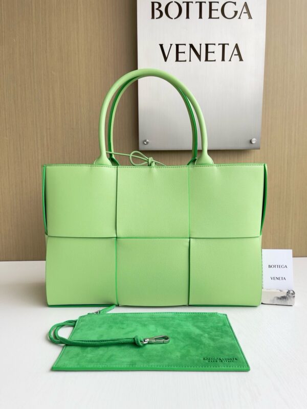 Bottega Veneta bag authentic quality 2025