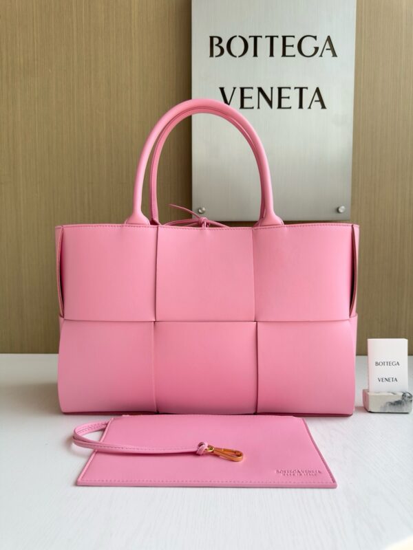 Bottega Veneta bag authentic quality 2025