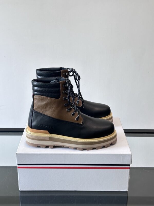 Moncler authentic quality boots 2025