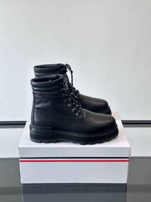 Moncler authentic quality boots 2025