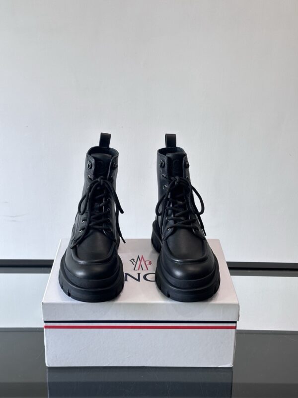 Moncler authentic quality boots 2025