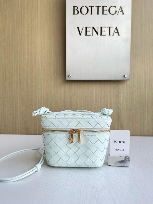 Bottega Veneta bag authentic quality 2025