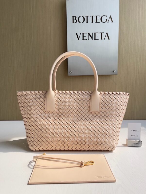 Bottega Veneta bag authentic quality 2025