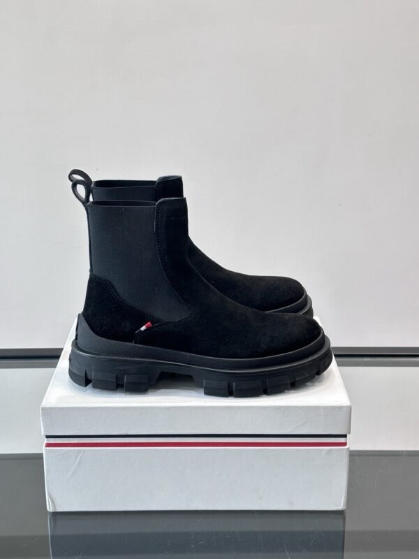 Moncler authentic quality boots 2025