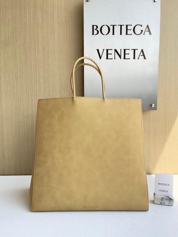 Bottega Veneta bag authentic quality 2025