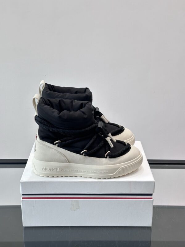 Moncler authentic quality boots 2025