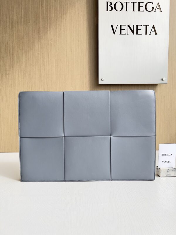 Bottega Veneta bag authentic quality 2025