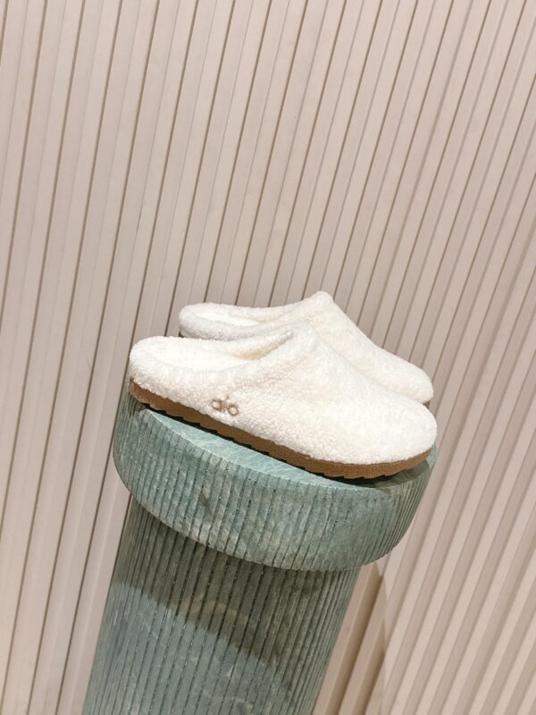 Alo authentic quality shoes 2025