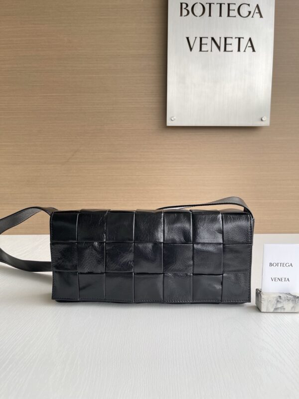 Bottega Veneta bag authentic quality 2025