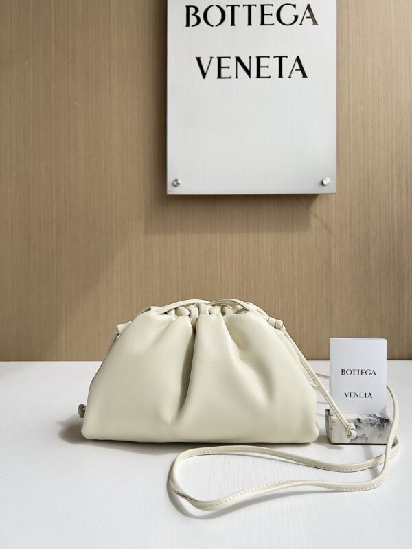 Bottega Veneta bag authentic quality 2025