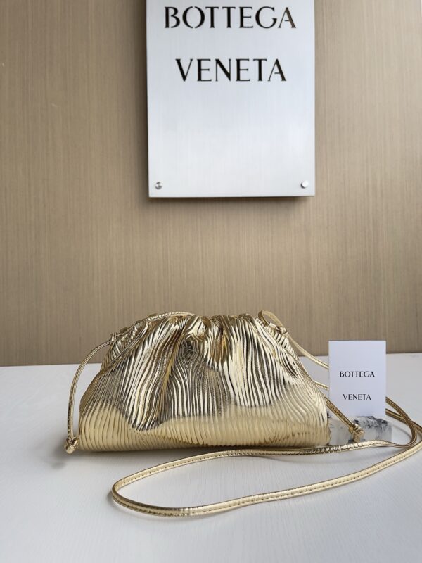Bottega Veneta bag authentic quality 2025