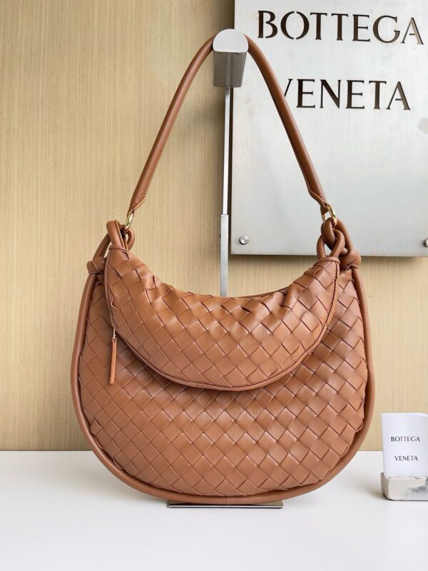 Bottega Veneta bag authentic quality 2025