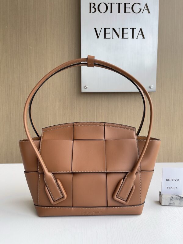 Bottega Veneta bag authentic quality 2025