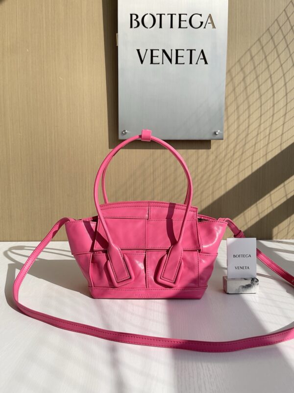 Bottega Veneta bag authentic quality 2025