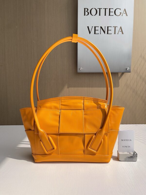 Bottega Veneta bag authentic quality 2025