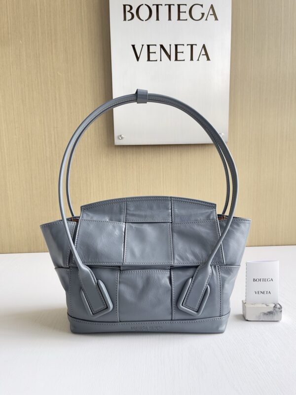 Bottega Veneta bag authentic quality 2025