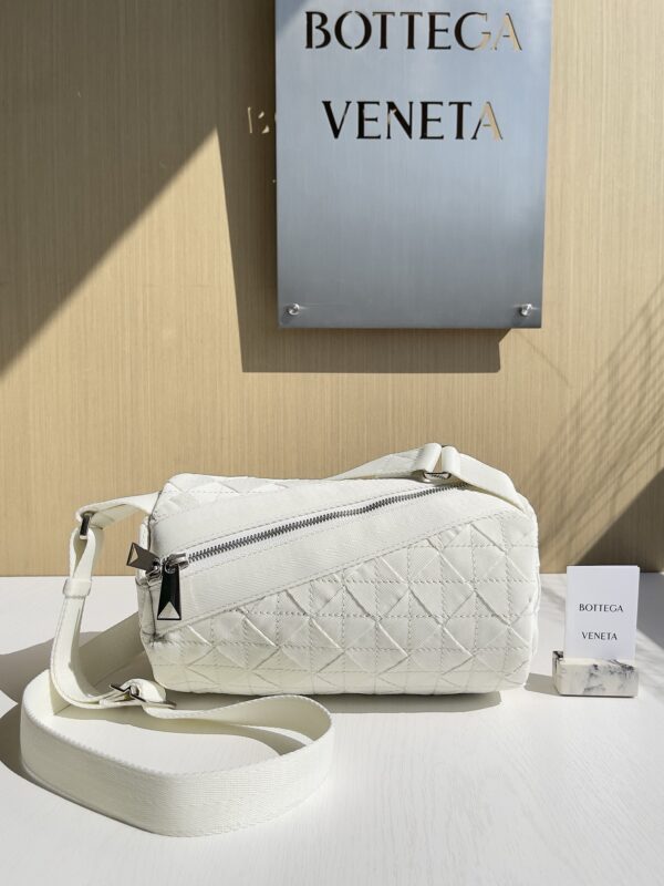 Bottega Veneta bag authentic quality 2025