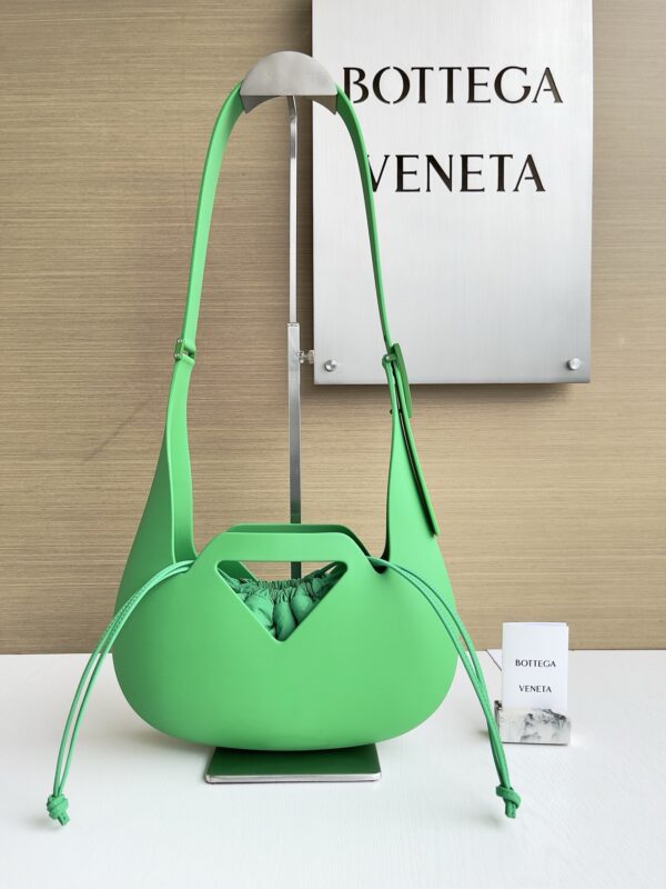 Bottega Veneta bag authentic quality 2025