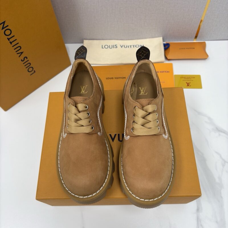 Louis Vuitton men sneakers