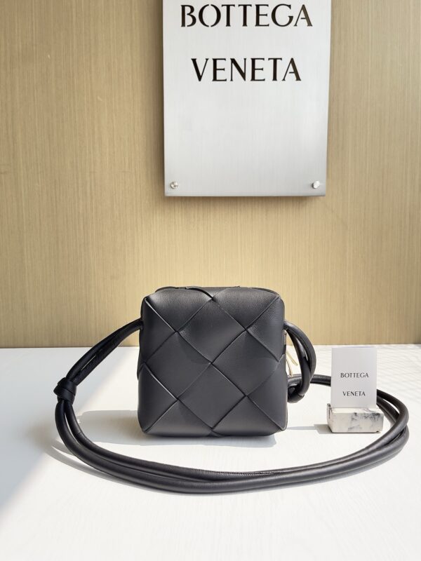 Bottega Veneta bag authentic quality 2025