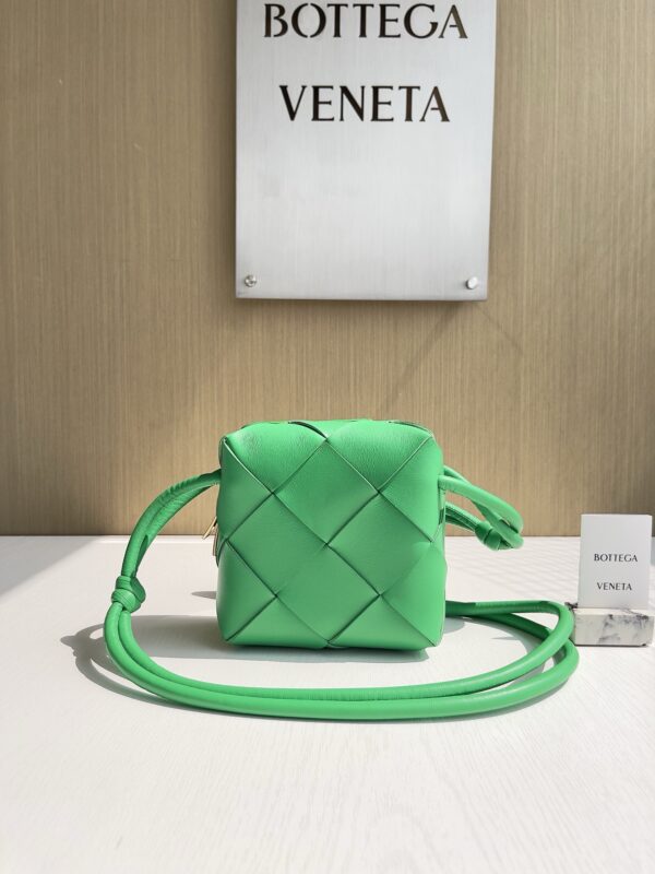 Bottega Veneta bag authentic quality 2025