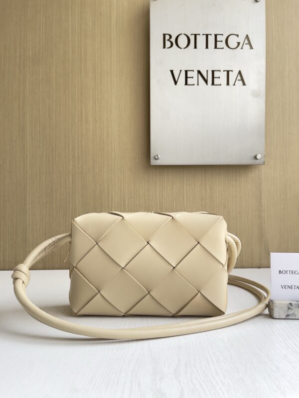 Bottega Veneta bag authentic quality 2025