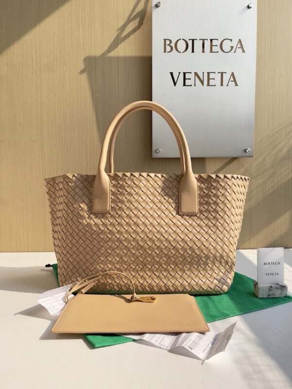 Bottega Veneta bag authentic quality 2025