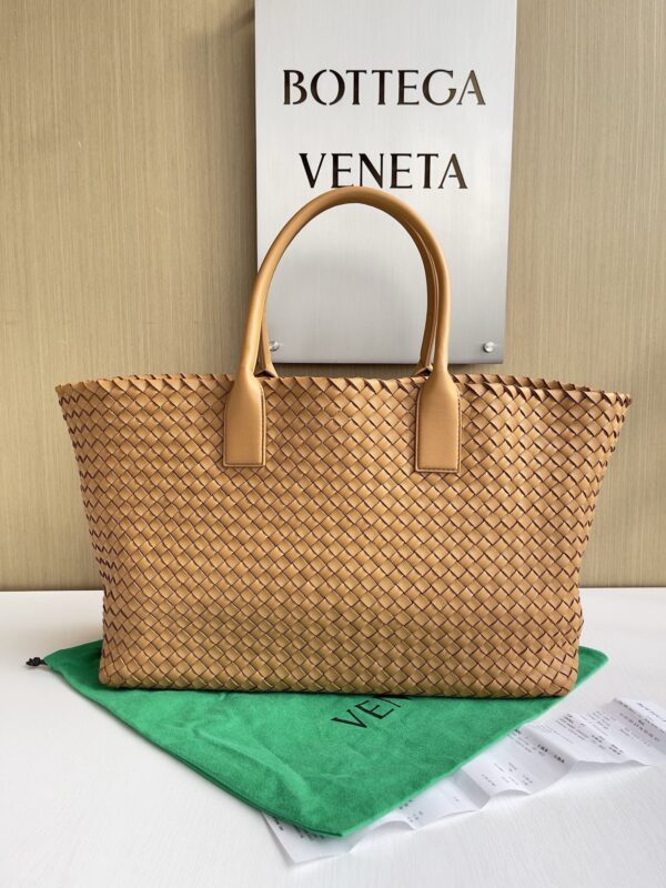 Bottega Veneta bag authentic quality 2025