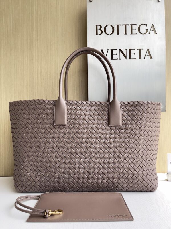 Bottega Veneta bag authentic quality 2025