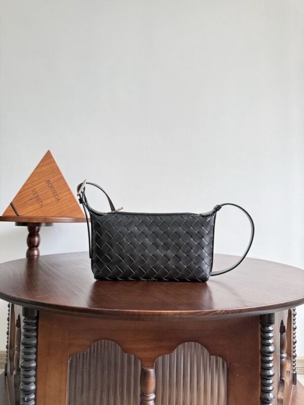 Bottega Veneta bag authentic quality 2025