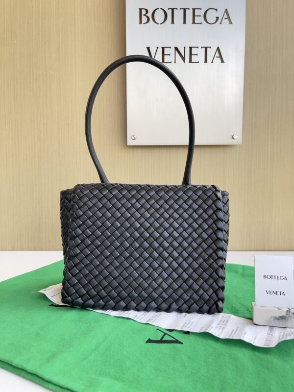 Bottega Veneta bag authentic quality 2025