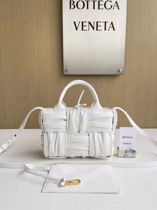 Bottega Veneta bag authentic quality 2025