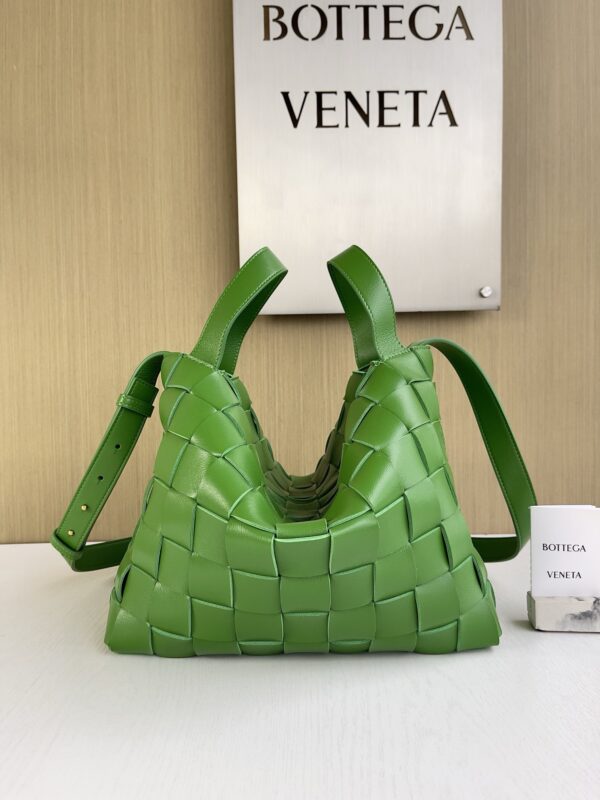 Bottega Veneta bag authentic quality 2025