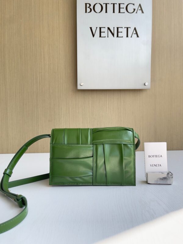 Bottega Veneta bag authentic quality 2025