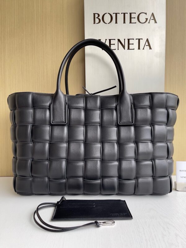 Bottega Veneta bag authentic quality 2025