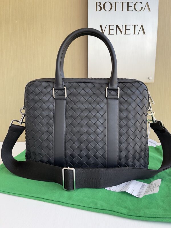 Bottega Veneta bag authentic quality 2025