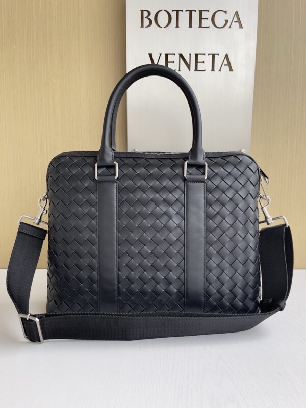 Bottega Veneta bag authentic quality 2025